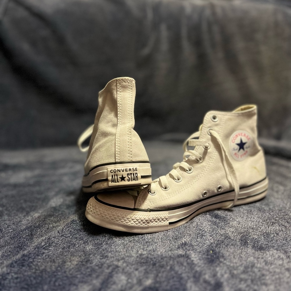 Light grey Converse All-Star High Tops